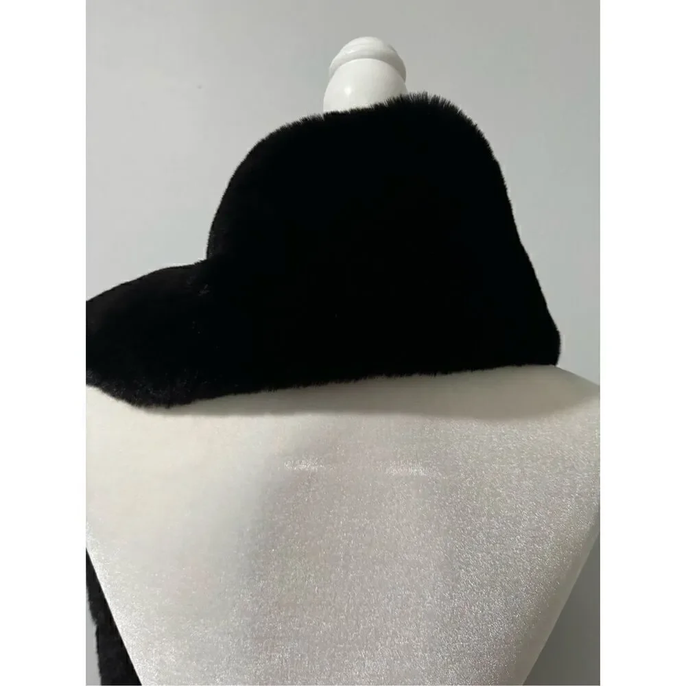 Victoria secret Winter  Angel black soft faux fur scarf with pockets